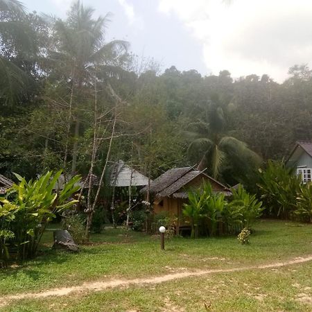 Baan Kon Kan Resort Ko Kut Esterno foto